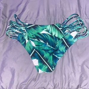 cuteee tropical bikini